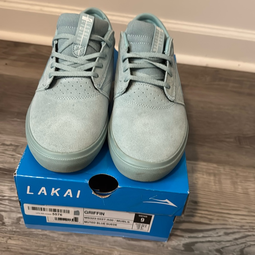 Lakai skate shoes new
